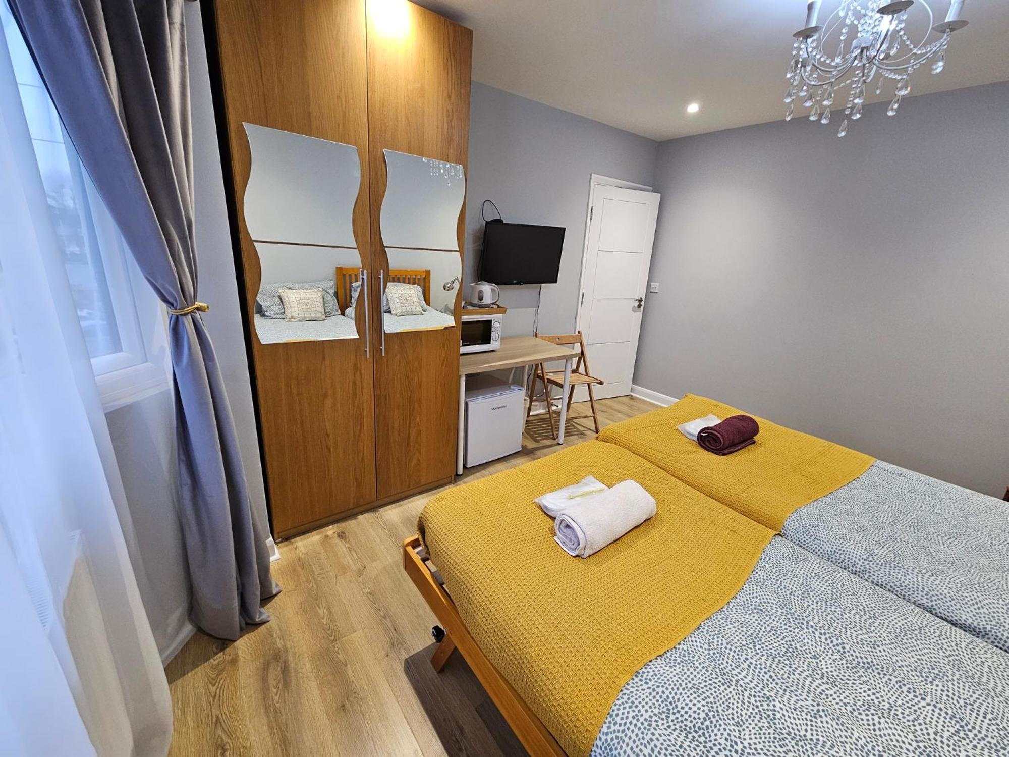 Beautiful Guest Rooms, Free Parking, 30Min Heathrow, 40Min Wembley, 60Min Central London Greenford  Exterior foto